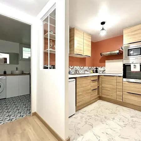 Independant, Confort Avec Terrasse Валанс