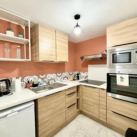 Independant, Confort Avec Terrasse Apartment *