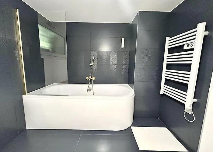 Independant, Confort Avec Terrasse Apartman *